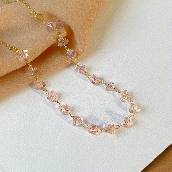 COLAR DELICADO CRISTAIS ROSAS FOLHEADO A OURO 18K⭐️