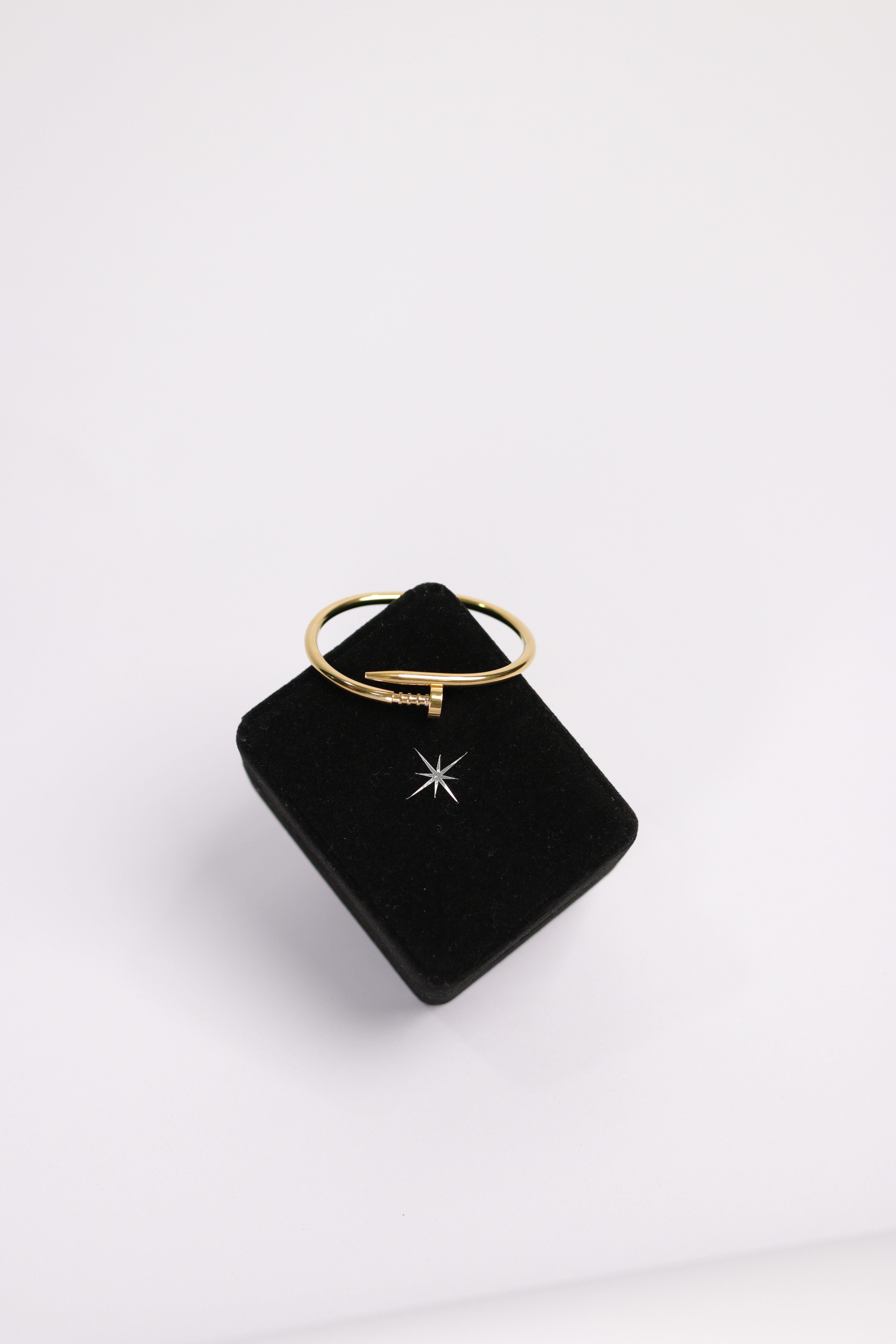 Anel Classic Prego - Ouro 18K