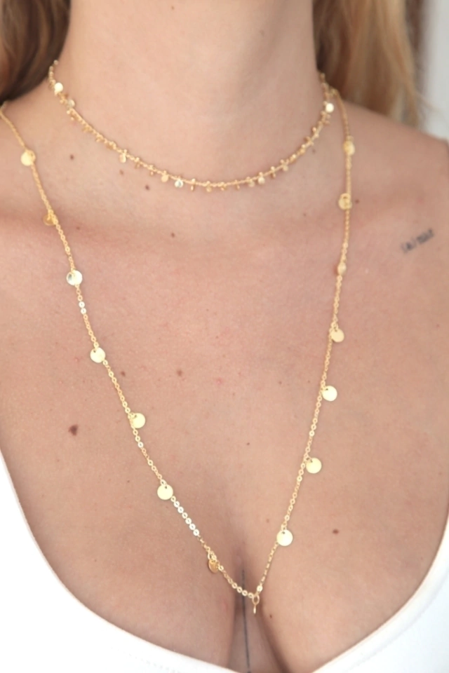 Colar Longo Medalhas Folheado a ouro 18k