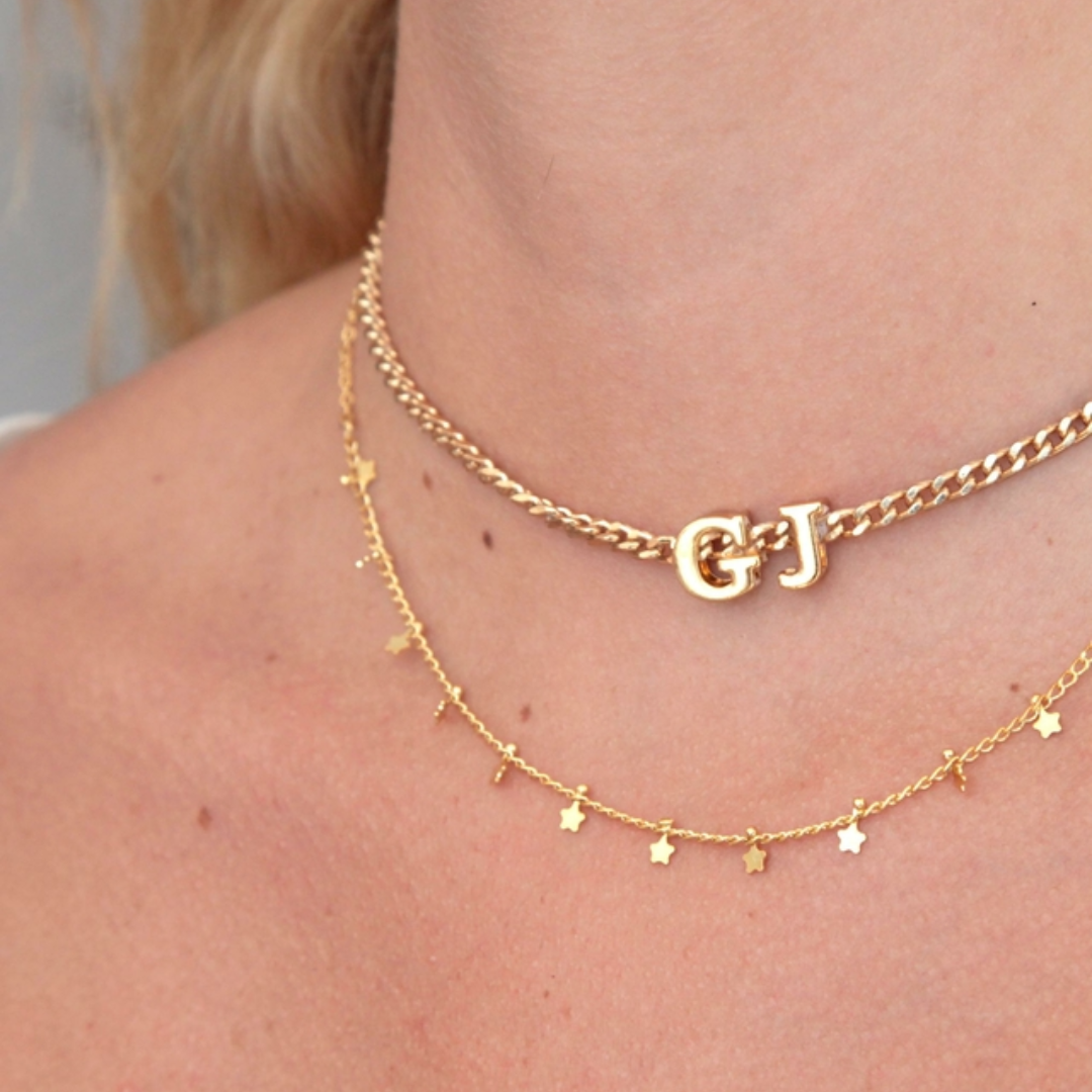 Choker Estrelinhas e Choker Names Douradas