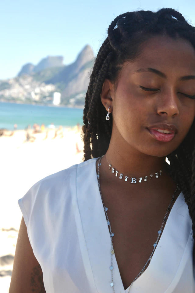 Choker Illusion Banhada no Prata