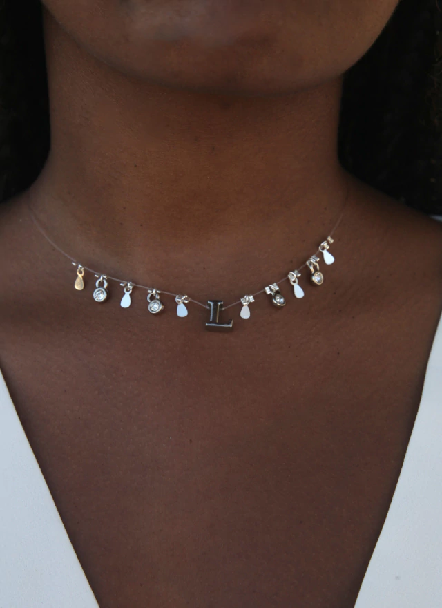 Choker Illusion Banhada no Prata