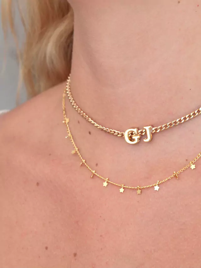 Choker Estrelinhas e Choker Names Douradas
