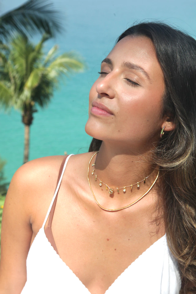 Choker Mari Folheada a ouro 18k